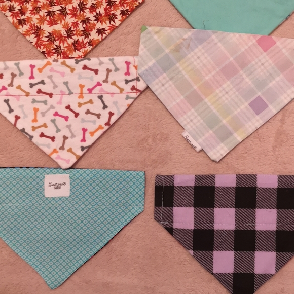 12 over the collar reversible dog bandana - Picture 9 of 10